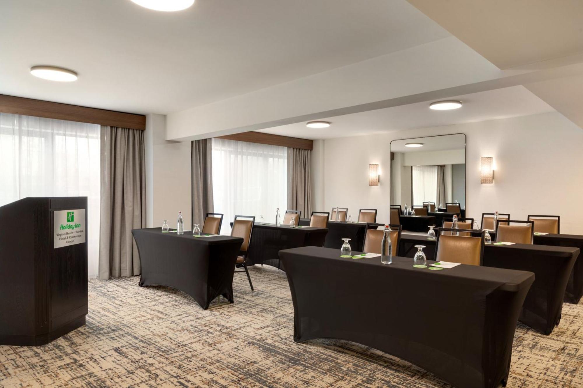Holiday Inn Virginia Beach - Norfolk By Ihg Ngoại thất bức ảnh