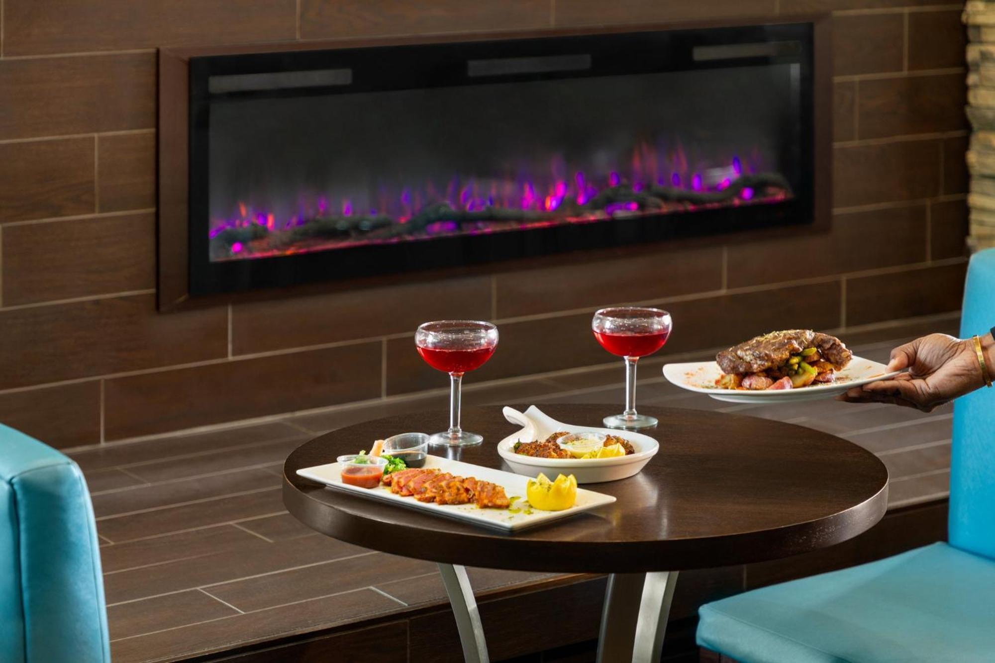 Holiday Inn Virginia Beach - Norfolk By Ihg Ngoại thất bức ảnh